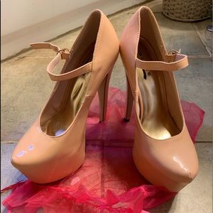 Never worn 5 inch platform heels